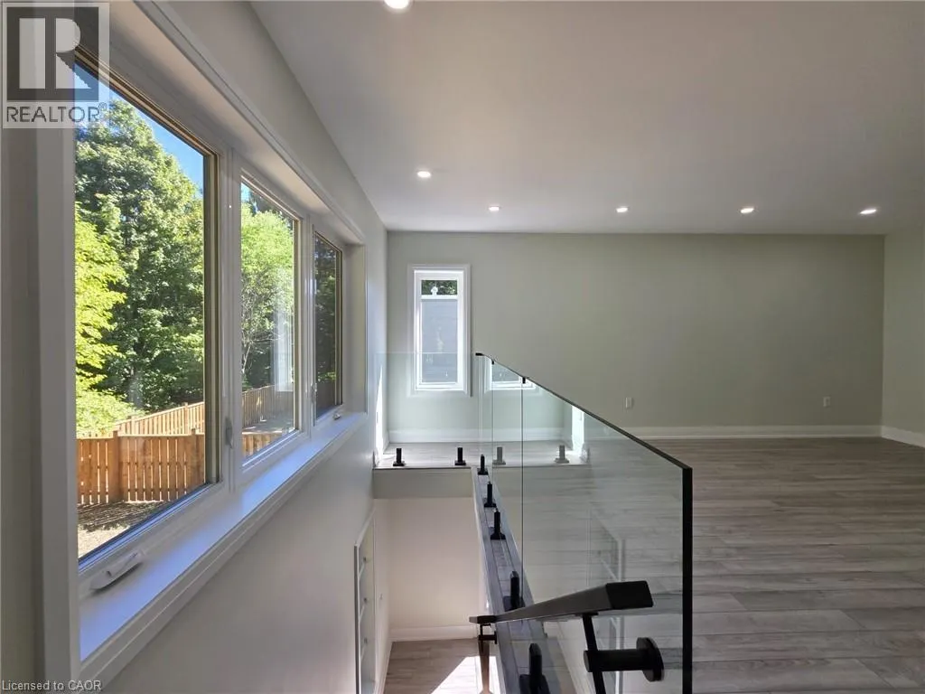 198 VICTORIA Street Unit# B, #B