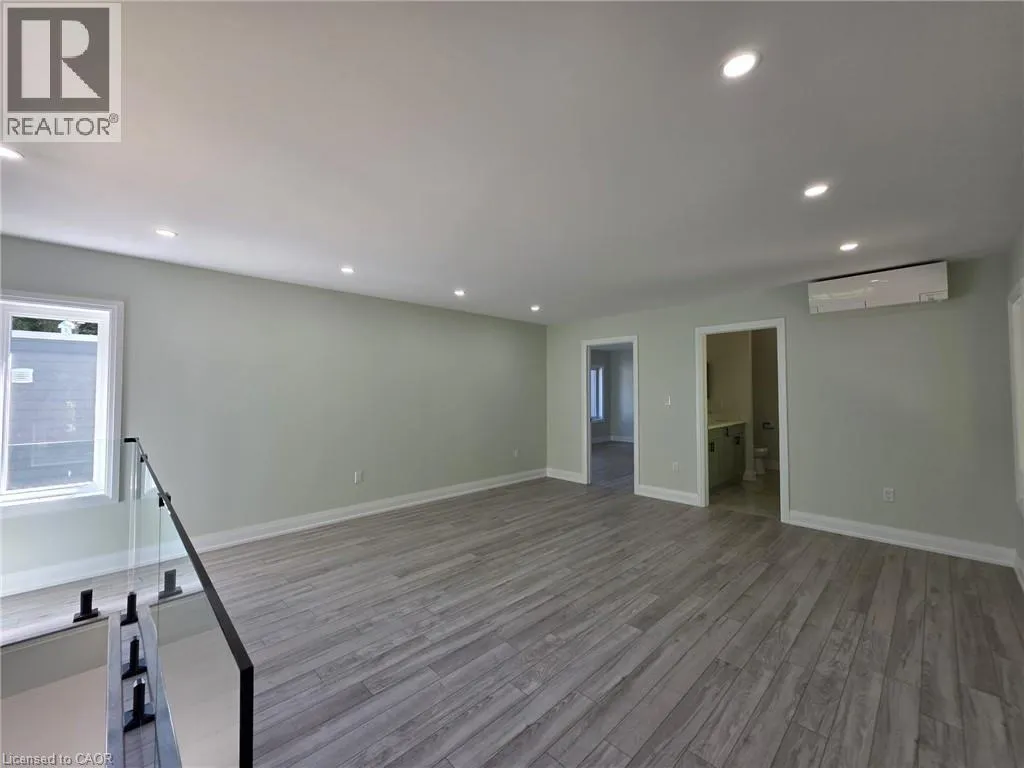 198 VICTORIA Street Unit# B, #B
