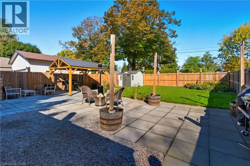 23 GLENGROVE Avenue