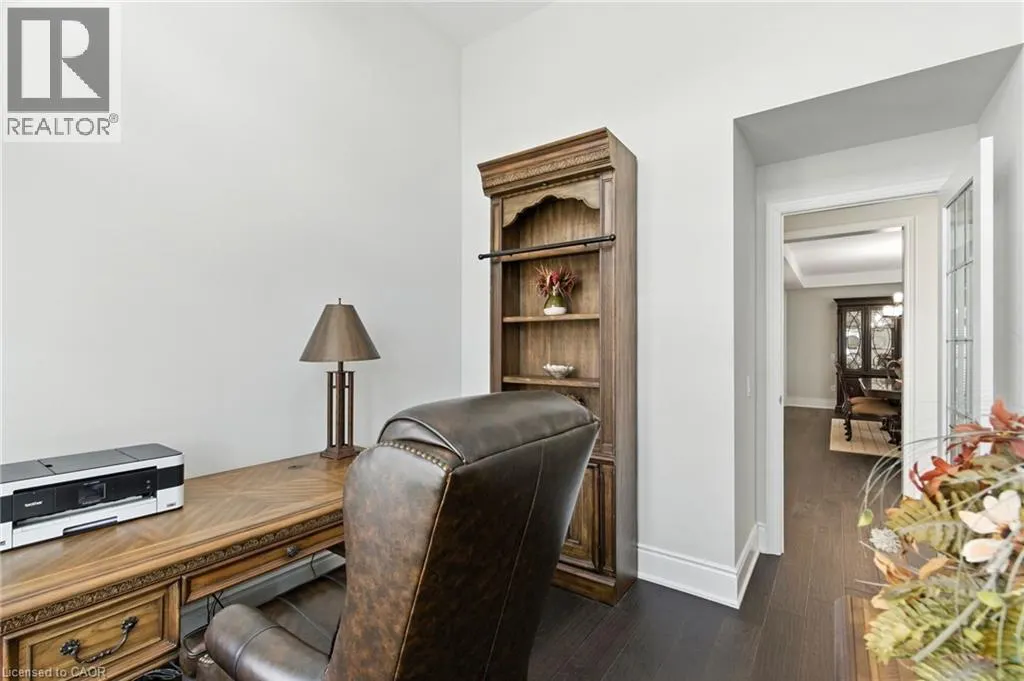 15 ROBARTS Drive
