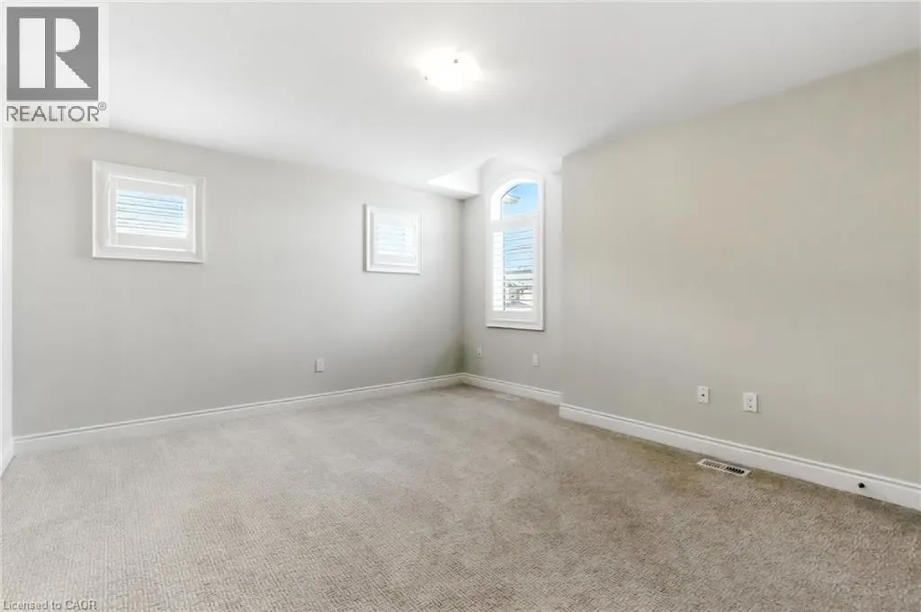 15 ROBARTS Drive