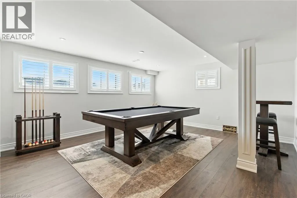 15 ROBARTS Drive