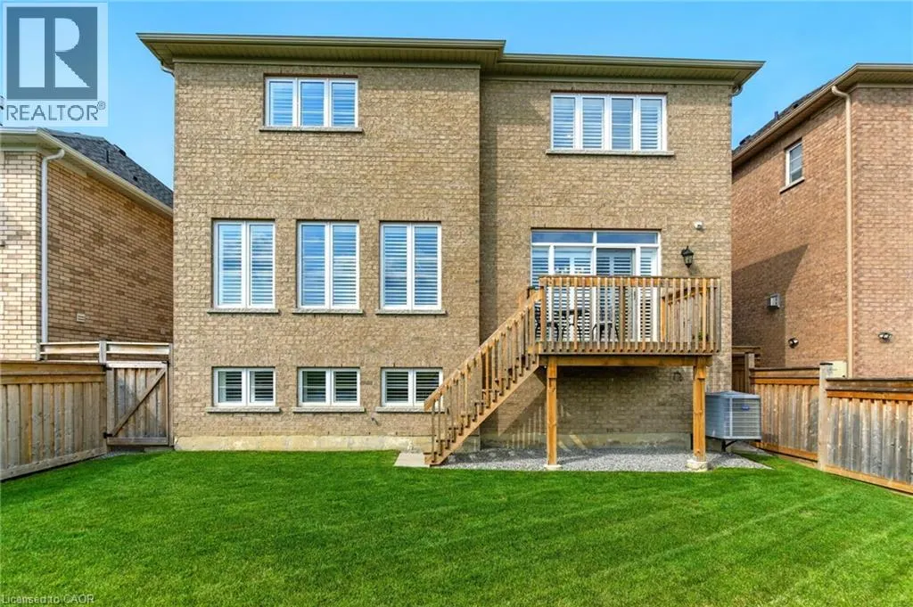 15 ROBARTS Drive