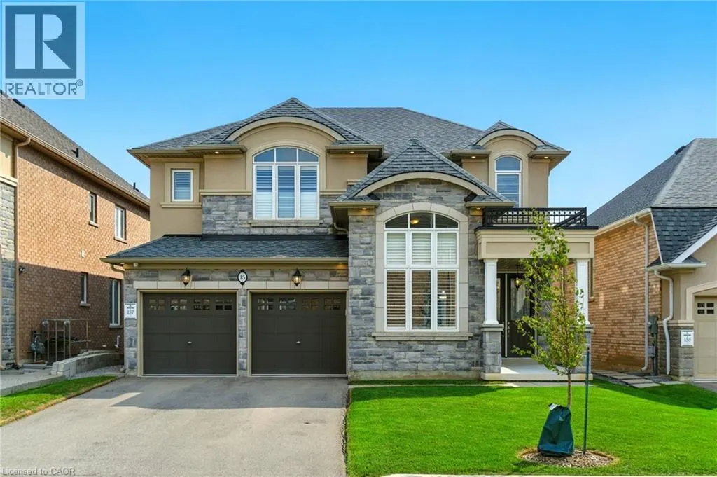 15 ROBARTS Drive