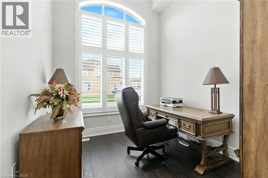 15 ROBARTS Drive