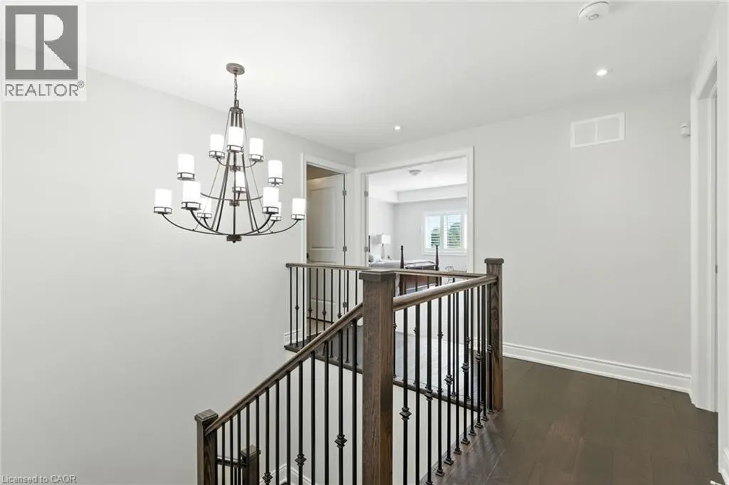 15 ROBARTS Drive