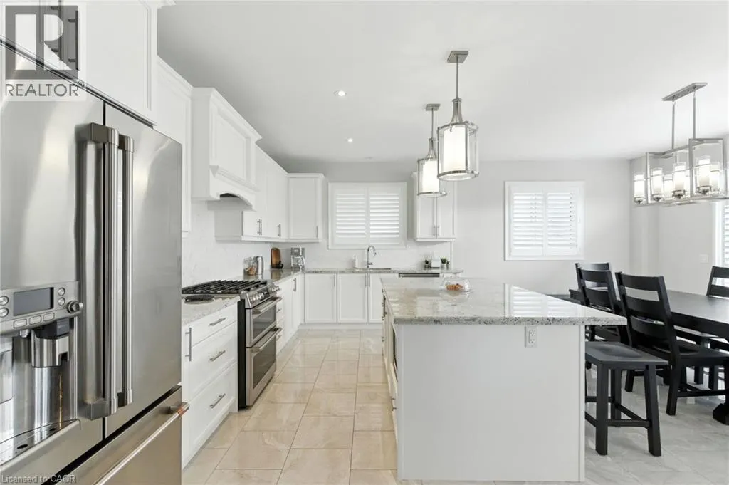 15 ROBARTS Drive