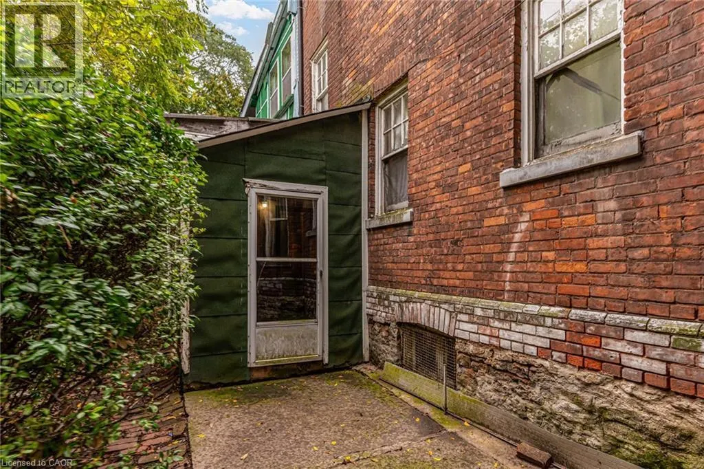 99 BLAKE Street