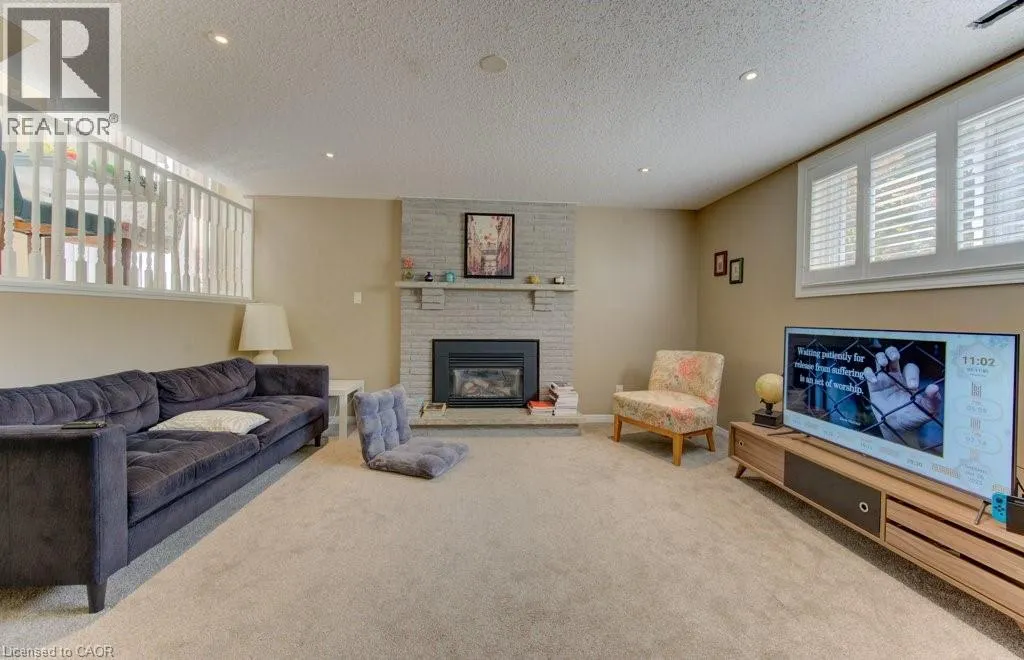 511 THORNDALE Drive