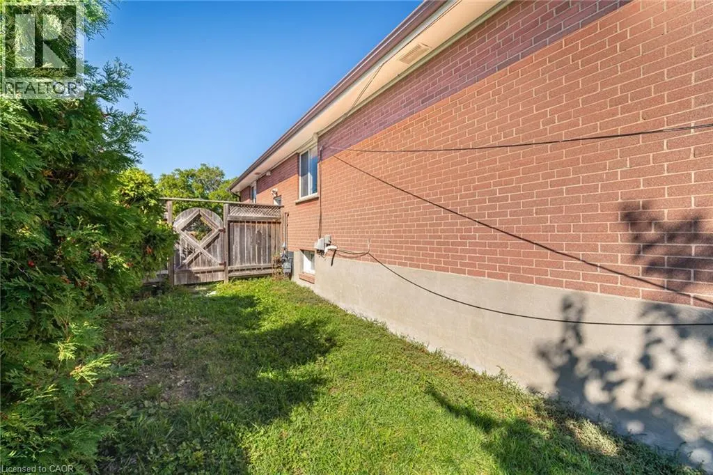 61 AVONDALE Boulevard