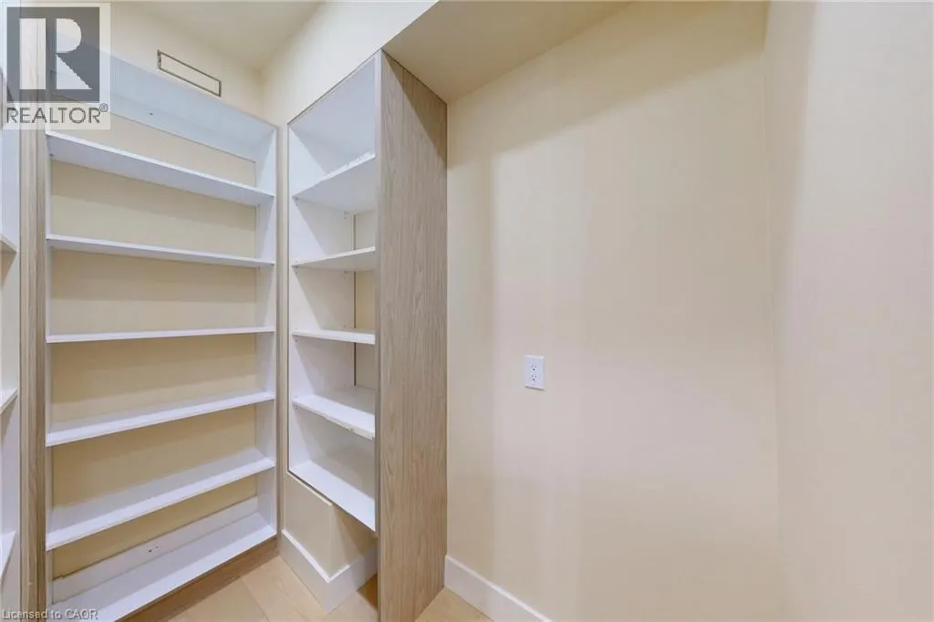 28 DUNSMORE Gardens
