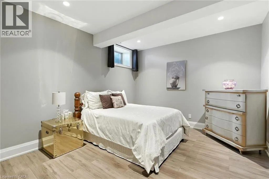41 SHAKESPEARE Road
