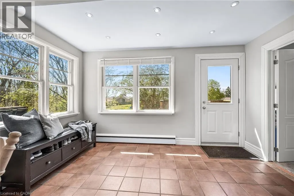 22 TOLHURST Avenue