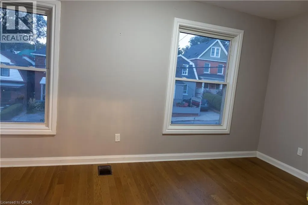 21 SUNSET Avenue