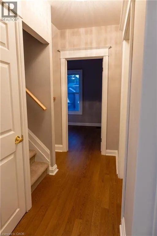 21 SUNSET Avenue