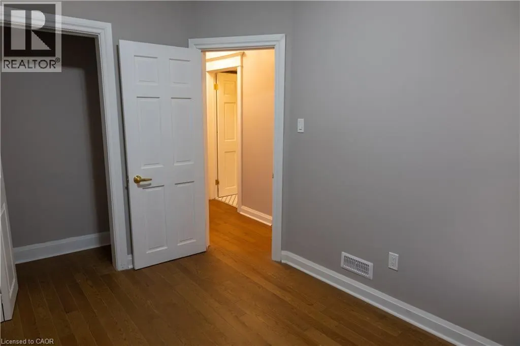 21 SUNSET Avenue
