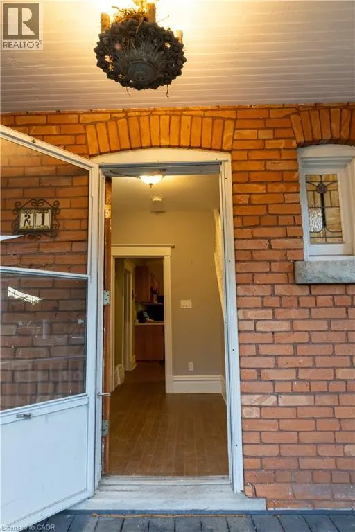 21 SUNSET Avenue