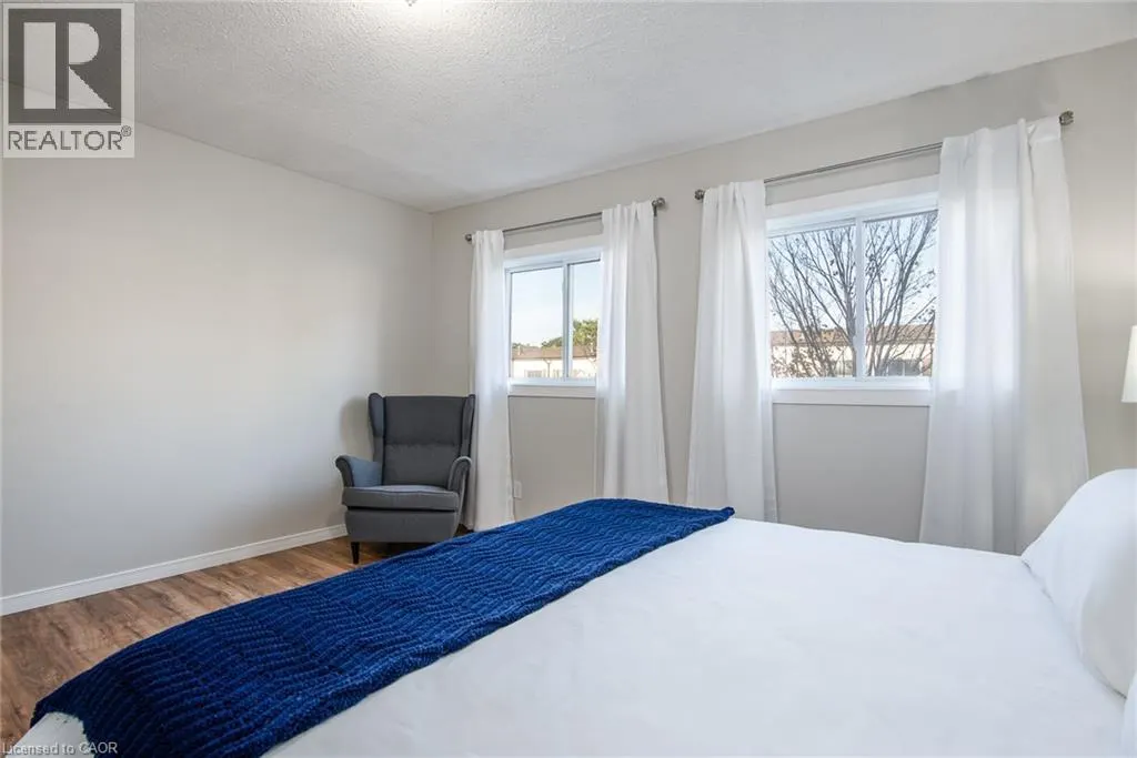 211 VERONICA Drive Unit# 11, #11