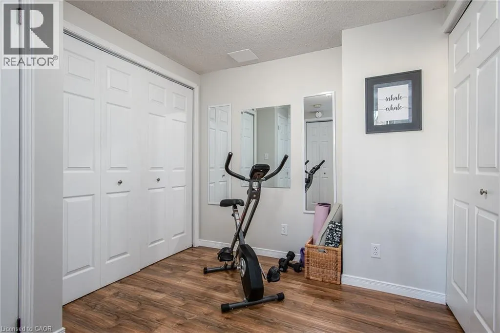 211 VERONICA Drive Unit# 11, #11