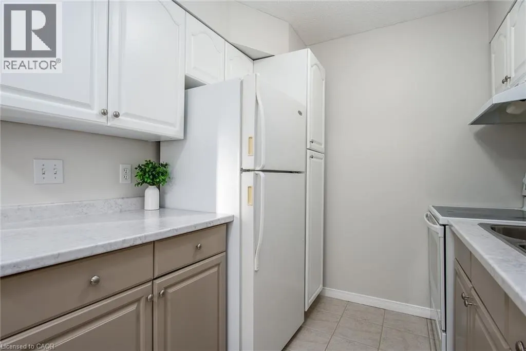 211 VERONICA Drive Unit# 11, #11