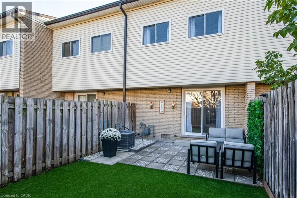 211 VERONICA Drive Unit# 11, #11