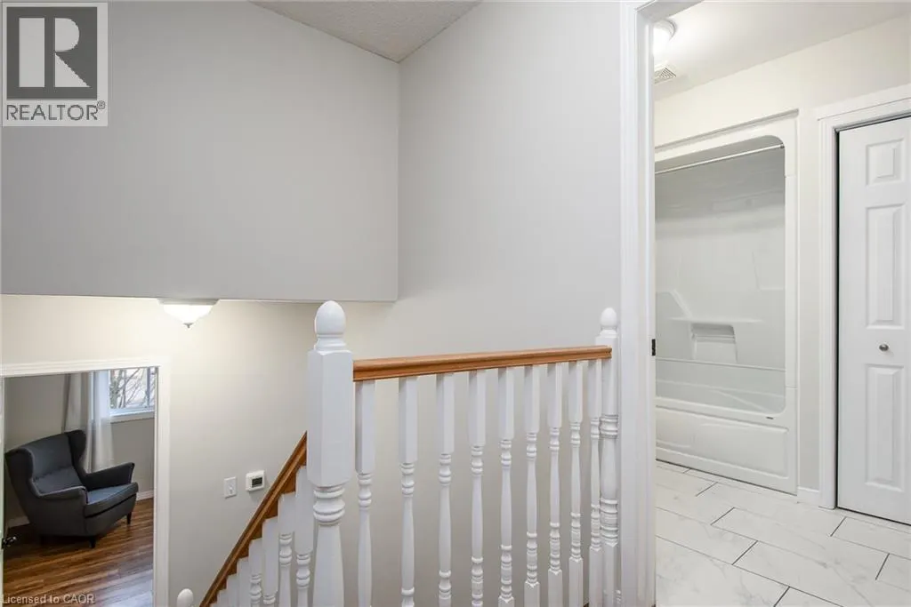 211 VERONICA Drive Unit# 11, #11