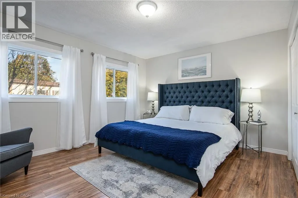 211 VERONICA Drive Unit# 11, #11