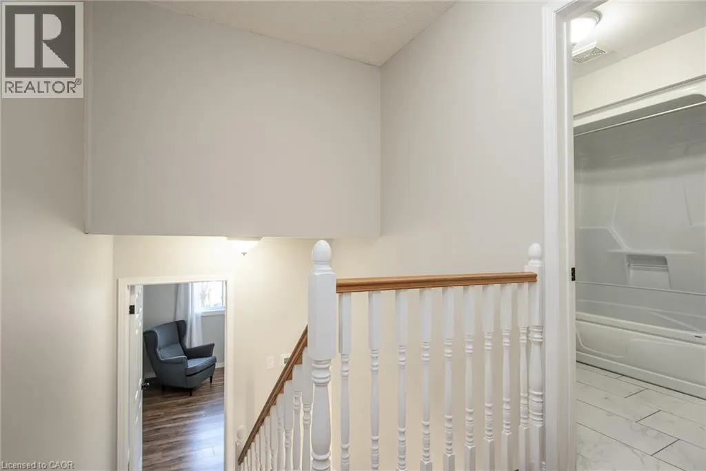 211 VERONICA Drive Unit# 11, #11