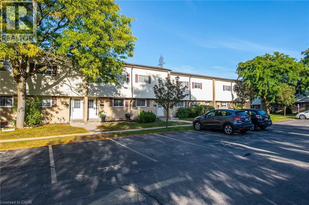 211 VERONICA Drive Unit# 11, #11