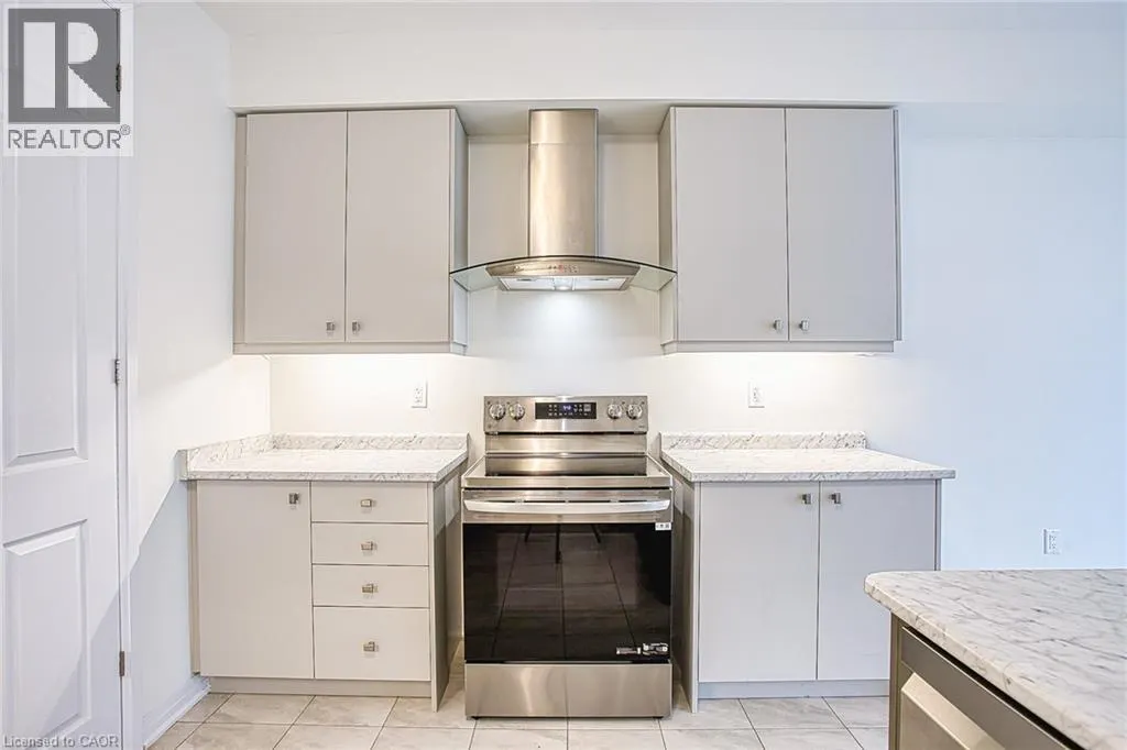 123 PORT Crescent