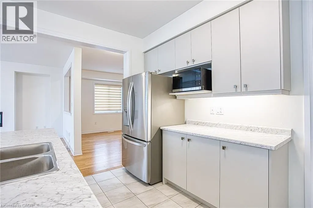 123 PORT Crescent