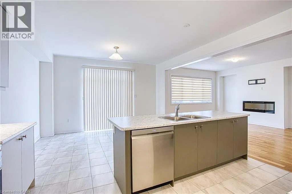 123 PORT Crescent