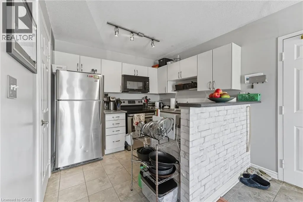 1421 WALKERS Line Unit# 304, #304