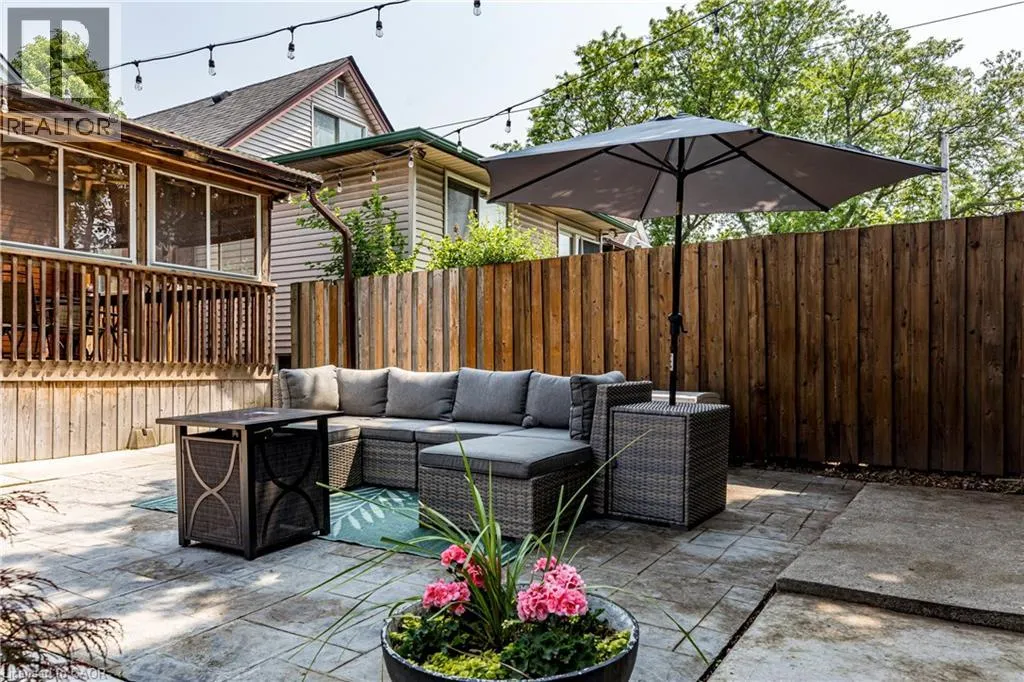 68 GRAHAM Avenue S