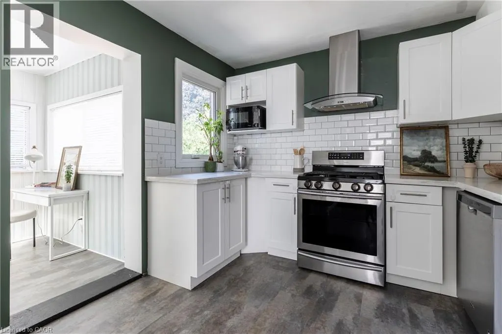68 GRAHAM Avenue S