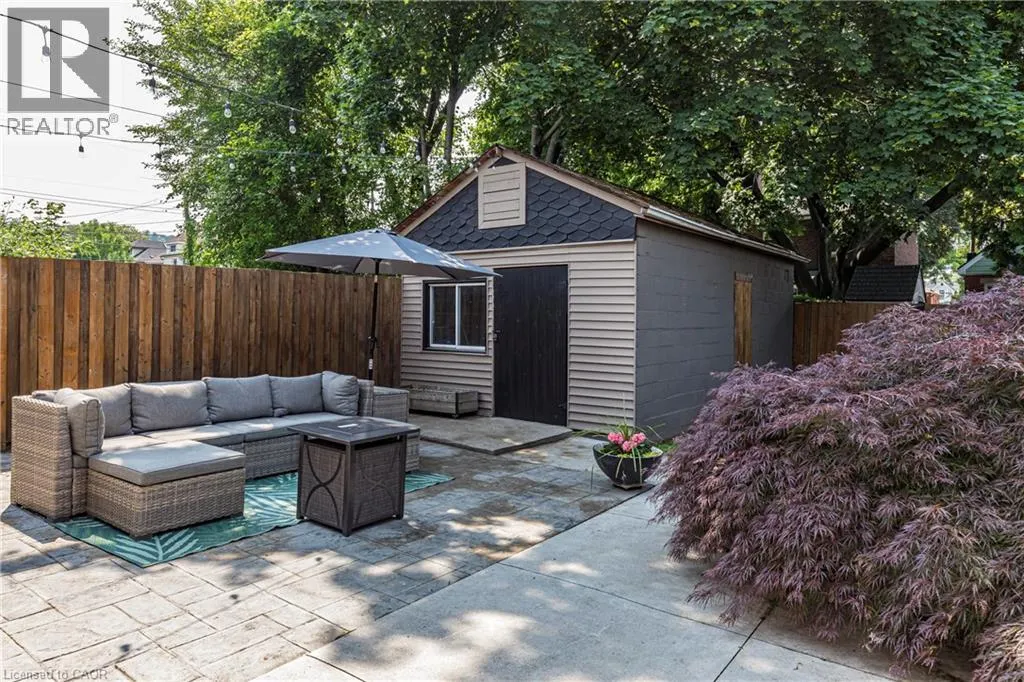 68 GRAHAM Avenue S