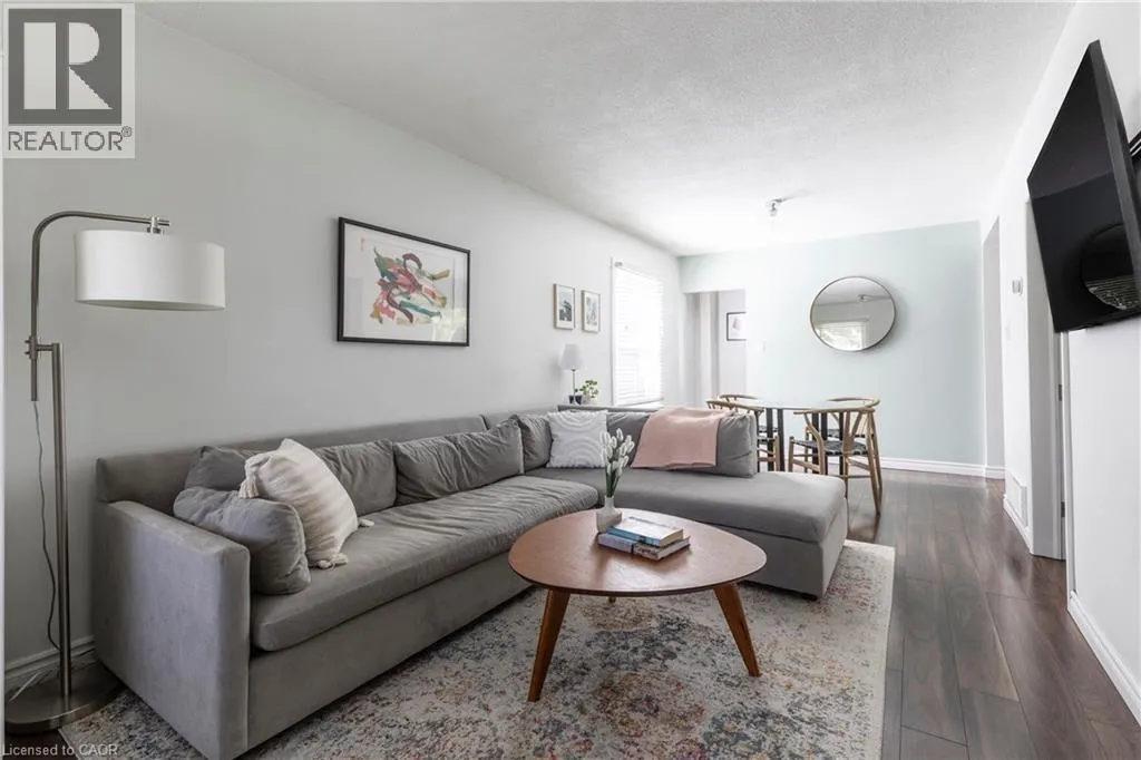 68 GRAHAM Avenue S