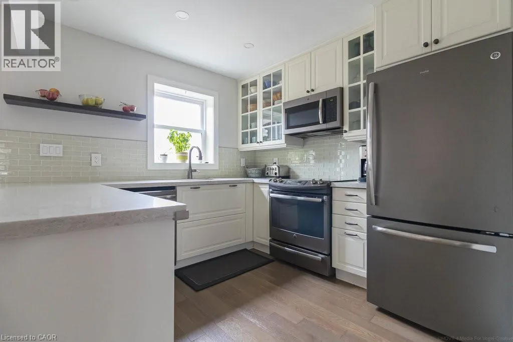 211 WEXFORD Avenue S