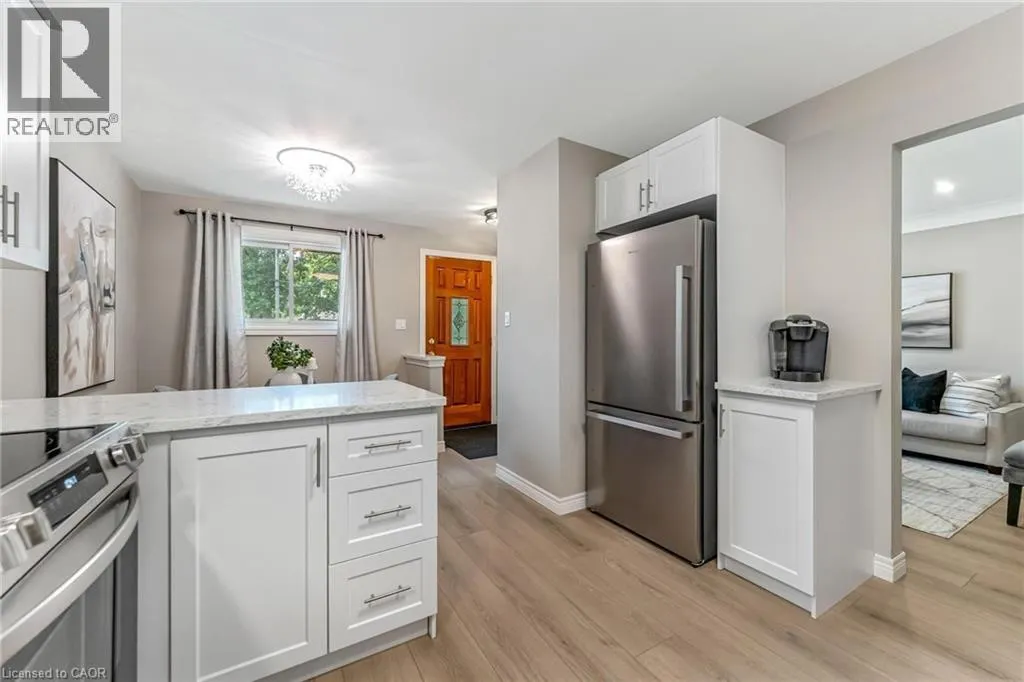 323 HIXON Road