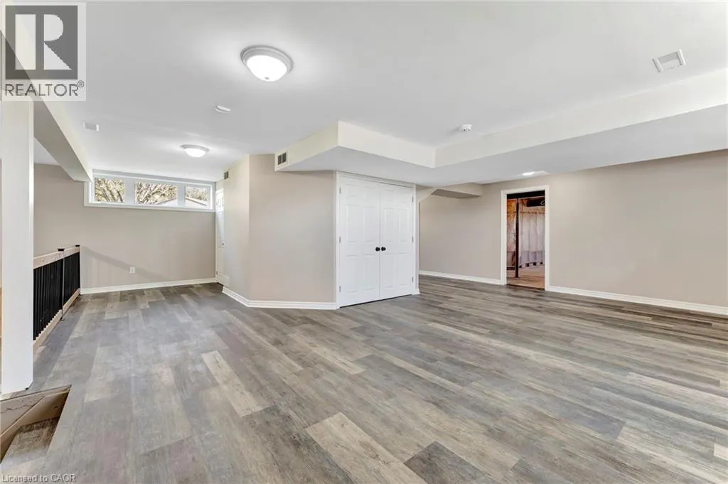 70 GOVERNORS Road E