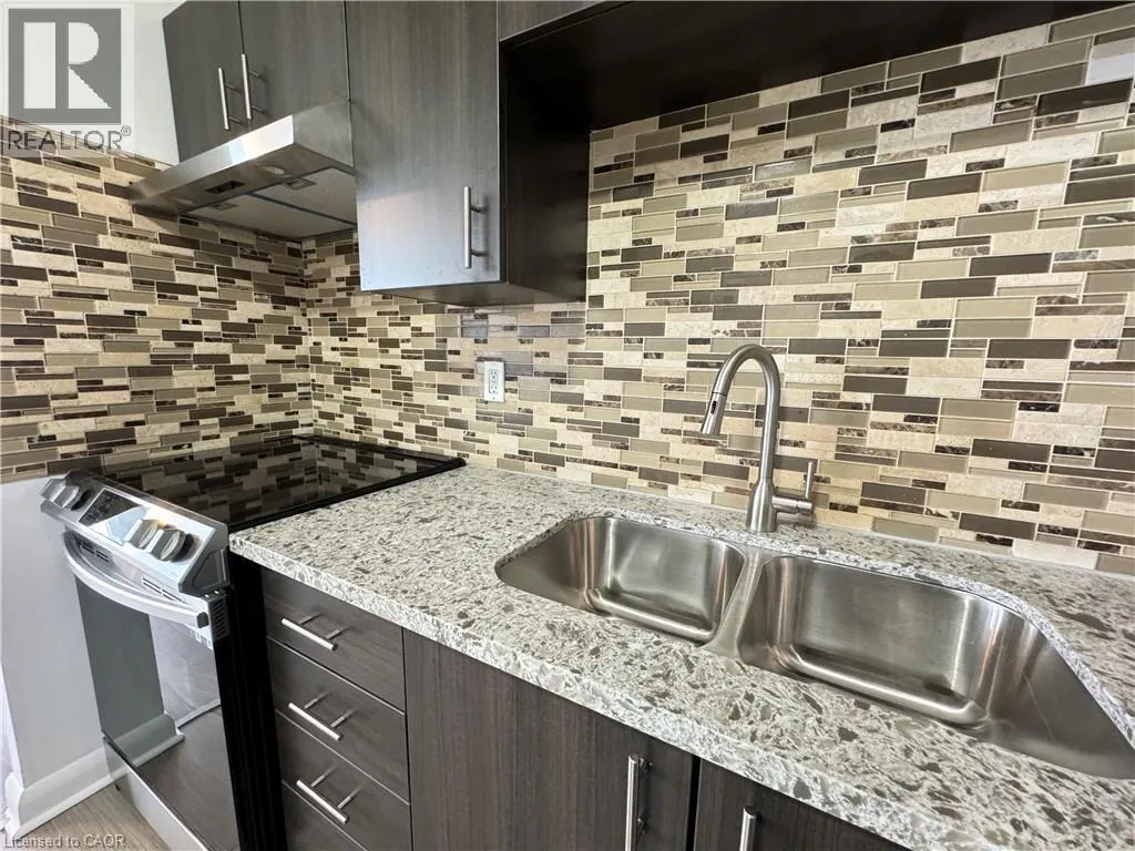 655 FENNELL Avenue E Unit# 3, #3