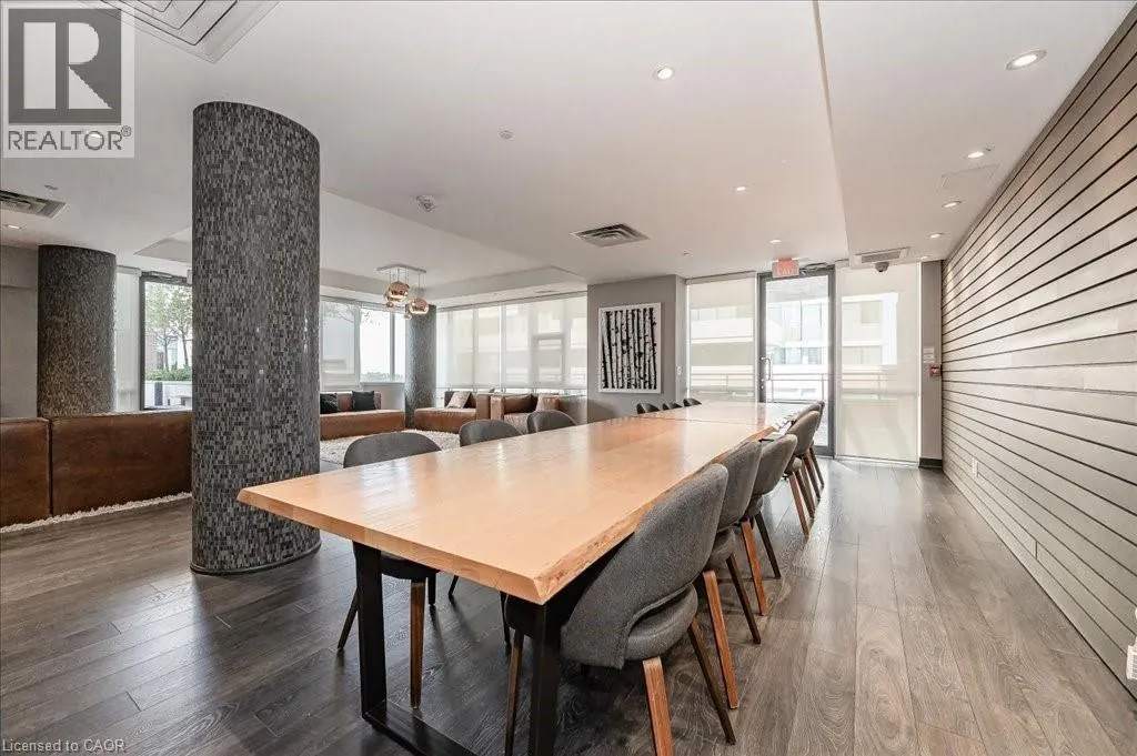 85 DUKE Street W Unit# 1702, #1702