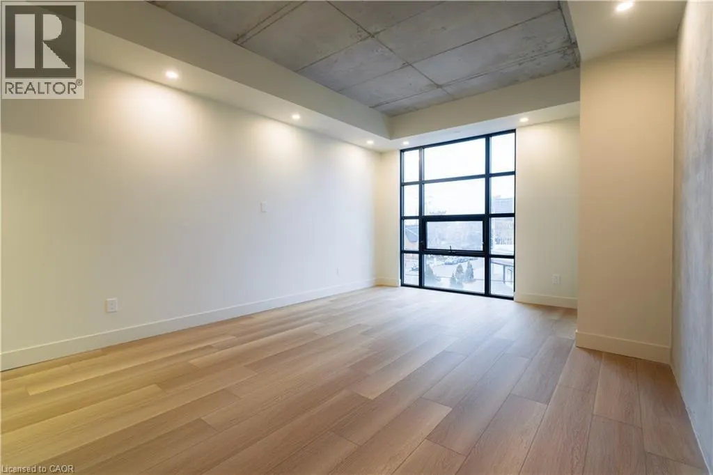 24 AUGUSTA Street Unit# 305, #305