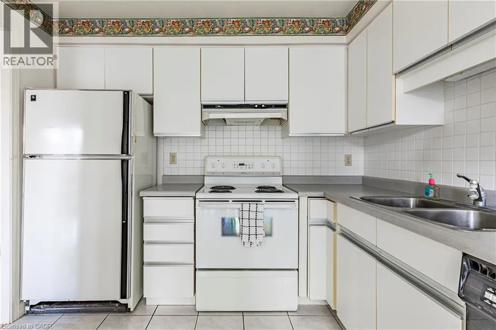 67 CAROLINE Street S Unit# 304 (3D), #304 (3D)