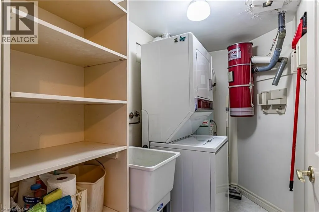 67 CAROLINE Street S Unit# 304 (3D), #304 (3D)