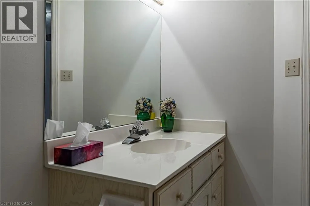67 CAROLINE Street S Unit# 304 (3D), #304 (3D)