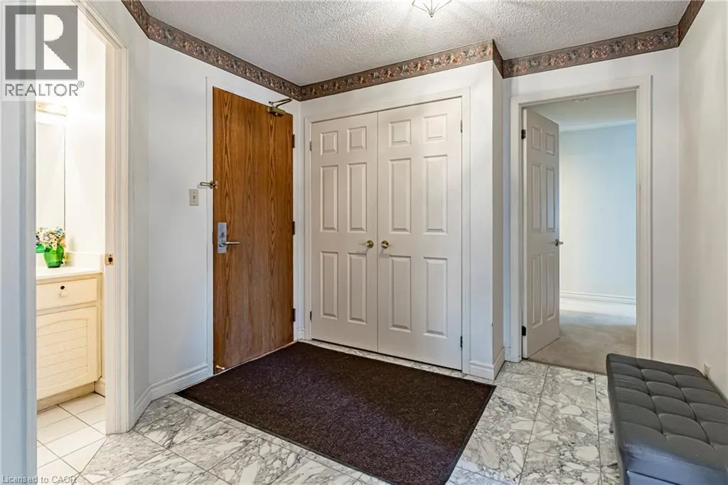 67 CAROLINE Street S Unit# 304 (3D), #304 (3D)