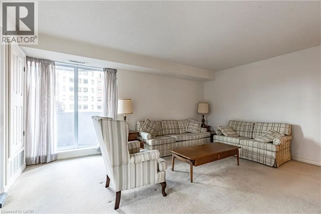 67 CAROLINE Street S Unit# 304 (3D), #304 (3D)
