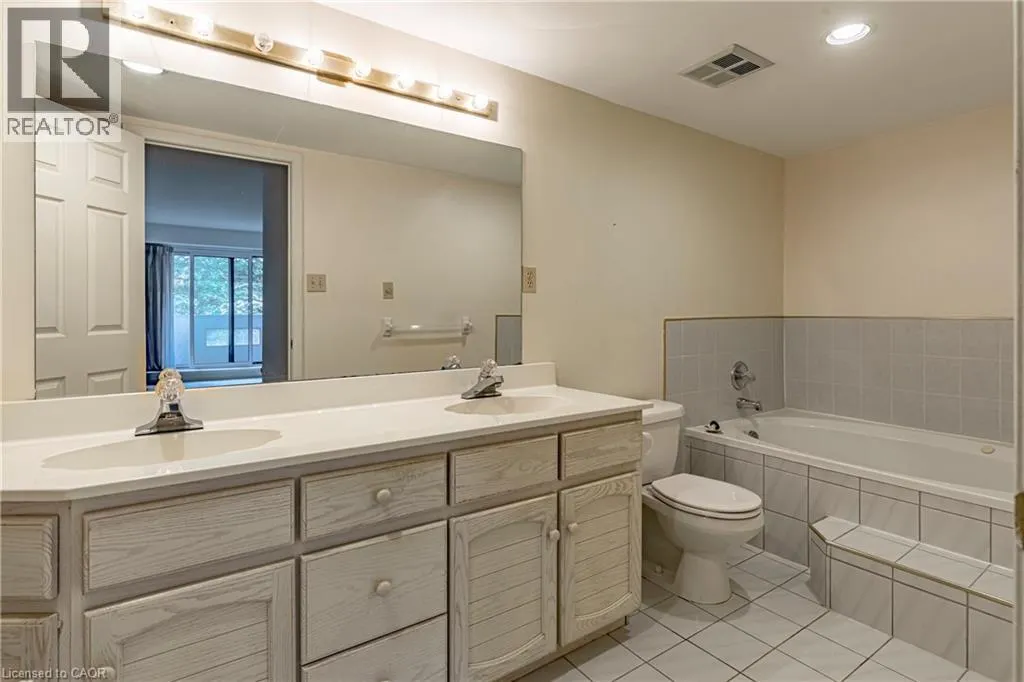 67 CAROLINE Street S Unit# 304 (3D), #304 (3D)