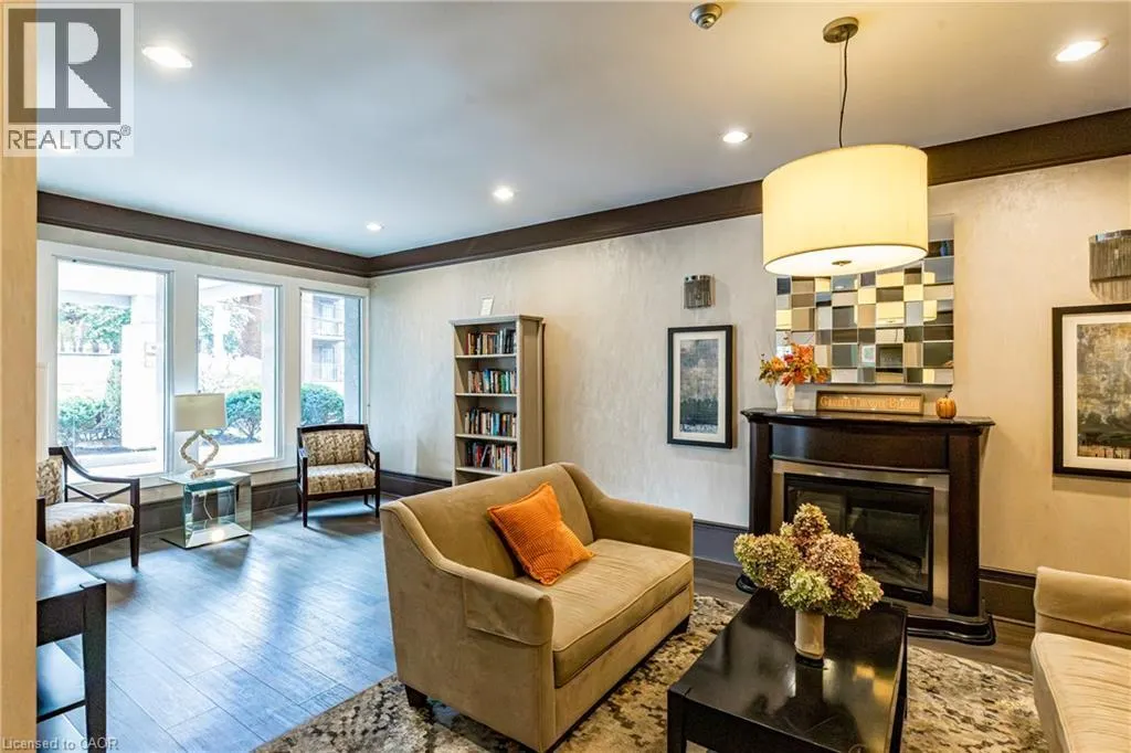 67 CAROLINE Street S Unit# 304 (3D), #304 (3D)